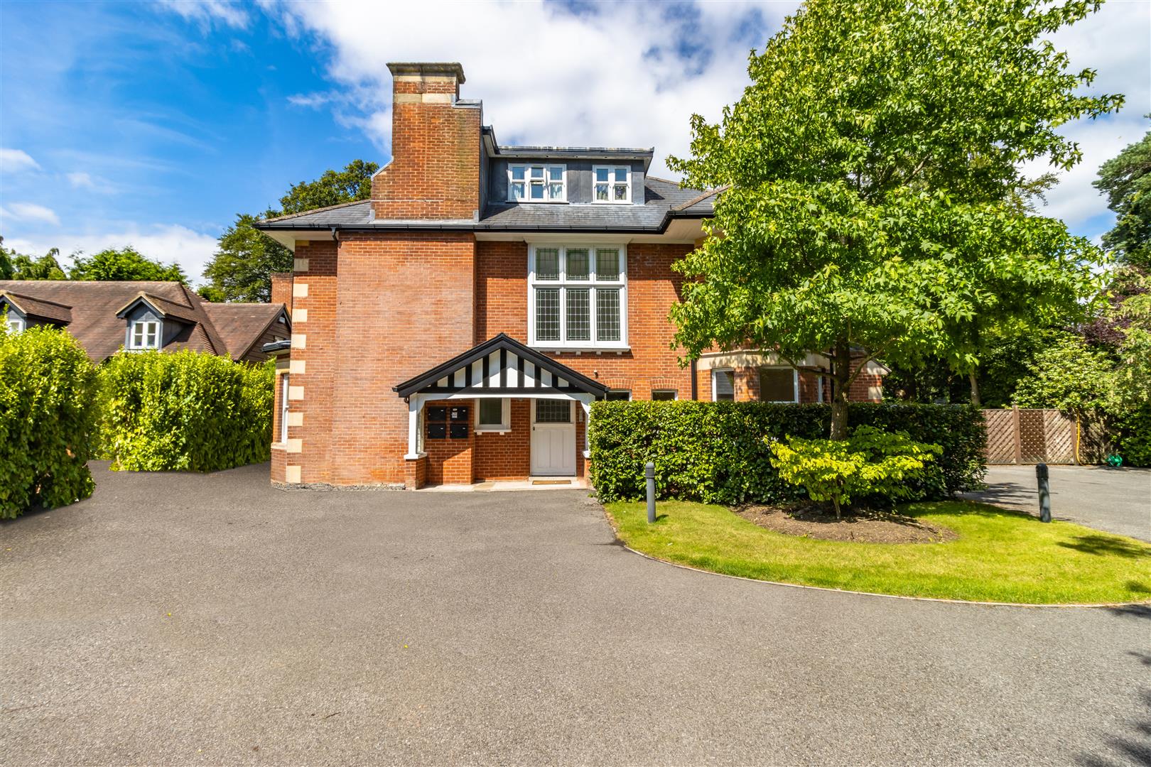 Property information Luxury & Prestige